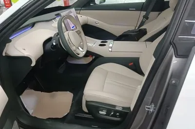 Xiaomi Auto YU7 2025, 6899 км, за 38449 USD - фото 17