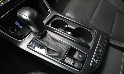 Hyundai Grandeur 2018, 169352 км, за 6874.67 USD - фото 9