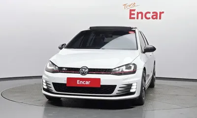 Volkswagen Golf 2015, 116165 км, за 9055.38 USD