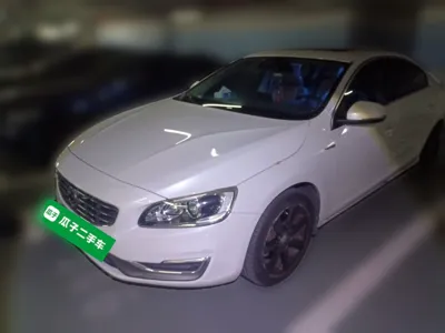 Volvo S60 · 2017 год