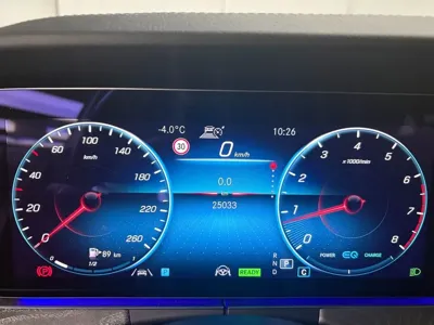 Mercedes-Benz E-Class 2022, 25021 км, за 32969.93 USD - фото 10