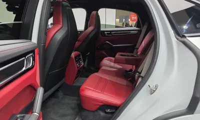 Porsche Cayenne 2023, 16564 км, за 76672.45 USD - фото 26