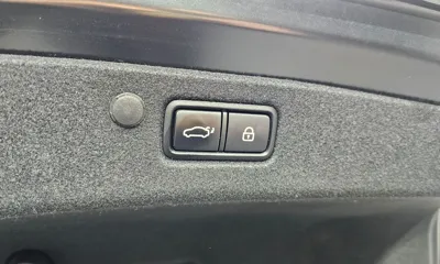 Hyundai Grandeur 2022, 109479 км, за 15628.05 USD - фото 20