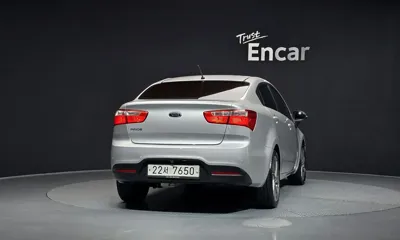 Kia Pride 2012, 69757 км, за 3172.93 USD