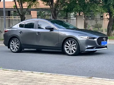 Mazda 3 Axela 2020, 60000 км, за 8799.12 USD