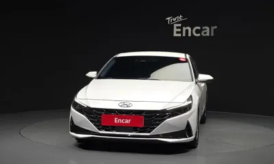 Hyundai Avante 2021, 79912 км, за 8534.21 USD