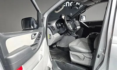 Hyundai Starex 2016, 179028 км, за 5776.55 USD - фото 10