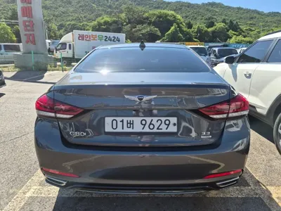 Genesis G80 2018, 177527 км, за 10097.73 USD