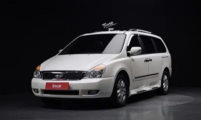 Kia Canival · 2011 год