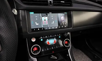 Jaguar XF 2016, 143757 км, за 9441.94 USD - фото 14