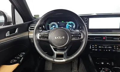 Kia K5 2023, 15982 км, за 16279.38 USD - фото 12
