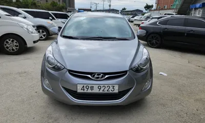Hyundai Avante 2013, 168218 км, за 2135.51 USD