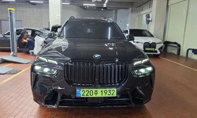 BMW X7 2025, 31977 км, за 75535.56 USD