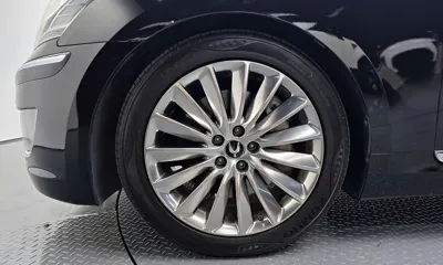 Hyundai Equus 2012, 247666 км, за 3606.15 USD