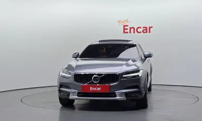 Volvo V90 2019, 129648 км, за 11815.68 USD