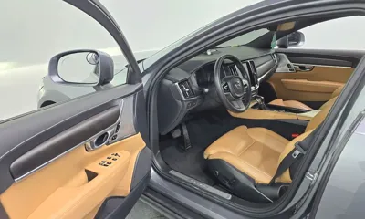 Volvo V90 2019, 129648 км, за 11815.68 USD - фото 10