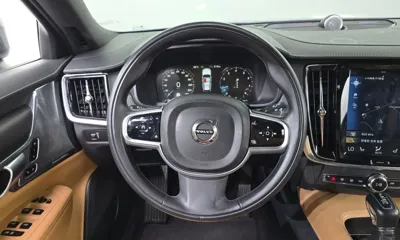 Volvo V90 2019, 129648 км, за 11815.68 USD - фото 12