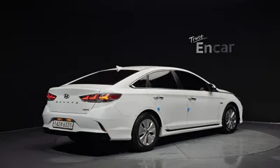 Hyundai Sonata 2019, 238139 км, за 5795.4 USD