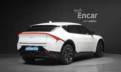Kia EV6 2023, 111984 км, за 19364.58 USD