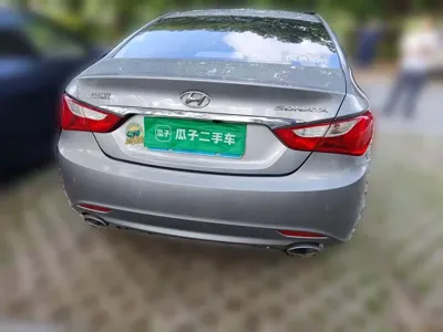 Hyundai Sonata 2014, 87800 км, за 3984.1 USD