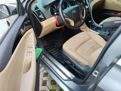 Hyundai Sonata 2014, 87800 км, за 3984.1 USD - фото 13