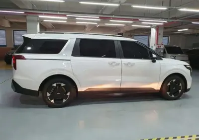 Kia Canival 2024, 60925 км, за 9137.46 USD - фото 12