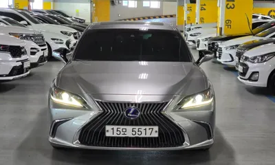 Lexus ES · 2019 год