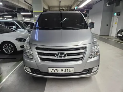 Hyundai Starex 2017, 216202 км, за 4814.6 USD