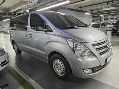 Hyundai Starex 2017, 216202 км, за 4814.6 USD