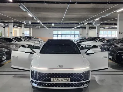 Hyundai Grandeur 2023, 18732 км, за 23303.14 USD