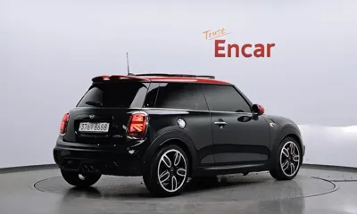 MINI Cooper 2019, 87337 км, за 11100.89 USD