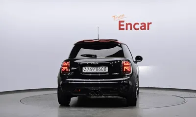 MINI Cooper 2019, 87337 км, за 11100.89 USD