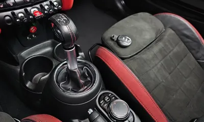 MINI Cooper 2019, 87337 км, за 11100.89 USD - фото 9