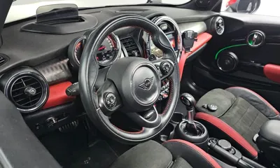 MINI Cooper 2019, 87337 км, за 11100.89 USD - фото 13