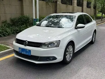 Volkswagen Sagitar · 2015 год