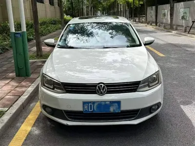 Volkswagen Sagitar 2015, 114000 км, за 4131.66 USD