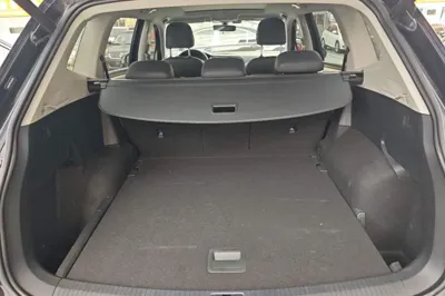 Volkswagen Tiguan L 2019, 118200 км, за 13016 USD - фото 9