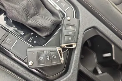Volkswagen Tiguan L 2019, 118200 км, за 13016 USD - фото 11