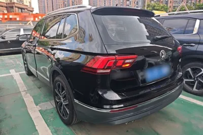Volkswagen Tiguan L 2019, 118200 км, за 13016 USD - фото 17