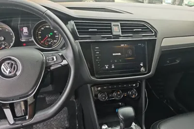 Volkswagen Tiguan L 2019, 118200 км, за 13016 USD - фото 30