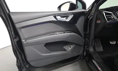 Audi Q4 e-tron 2025, 15963 км, за 32443.01 USD - фото 24