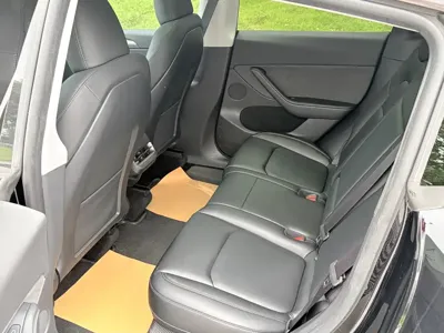 Tesla Model Y 2023, 70000 км, за 23187.6 USD - фото 7