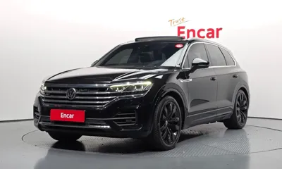 Volkswagen Touareg · 2020 год