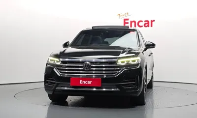 Volkswagen Touareg 2020, 95853 км, за 37416.31 USD
