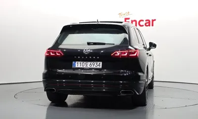 Volkswagen Touareg 2020, 95853 км, за 37416.31 USD