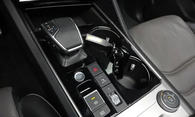 Volkswagen Touareg 2020, 95853 км, за 37416.31 USD - фото 9