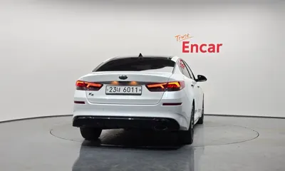 Kia K5 2019, 141688 км, за 6754.96 USD