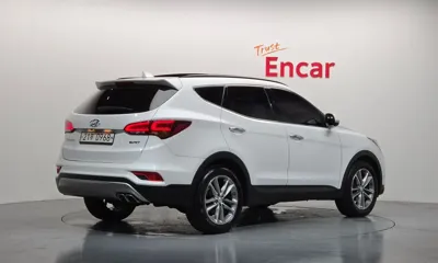 Hyundai Santafe 2016, 136518 км, за 8125.85 USD