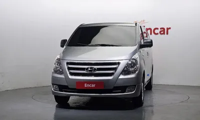 Hyundai Starex 2018, 123890 км, за 5185.77 USD