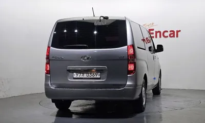 Hyundai Starex 2018, 123890 км, за 5185.77 USD